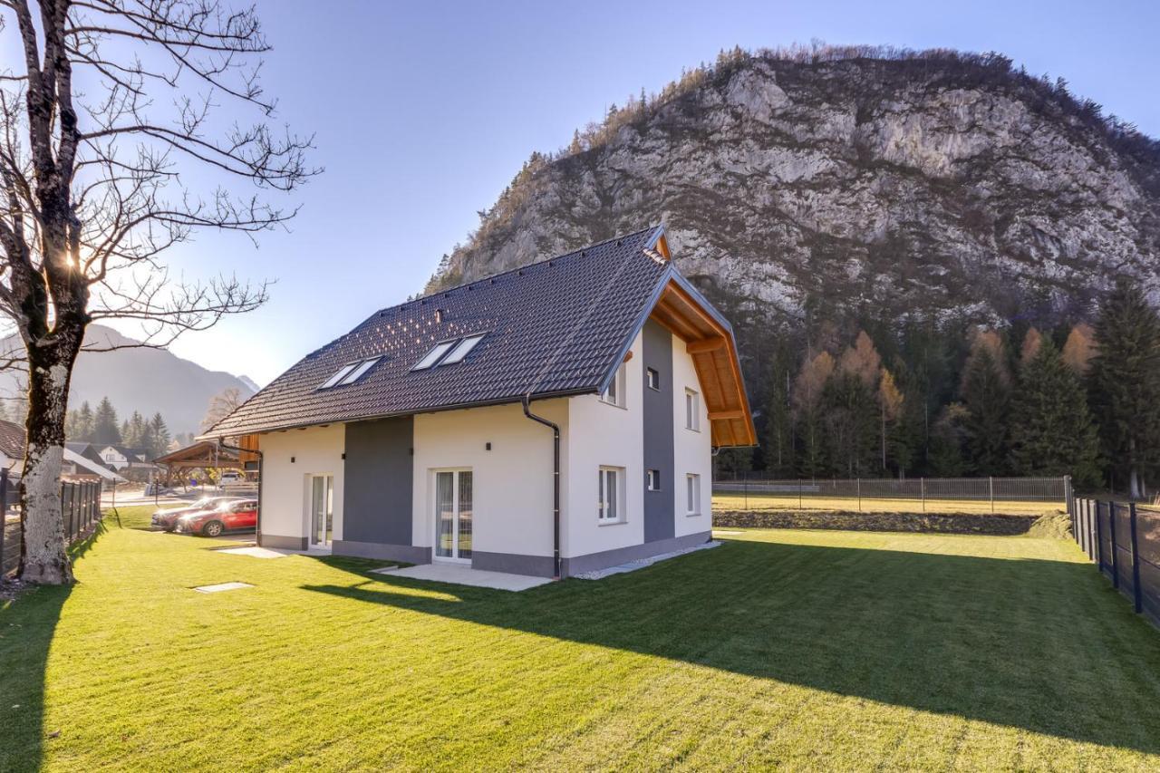 Chic Apartments With Balcony And Spa In Mojstrana Exterior foto