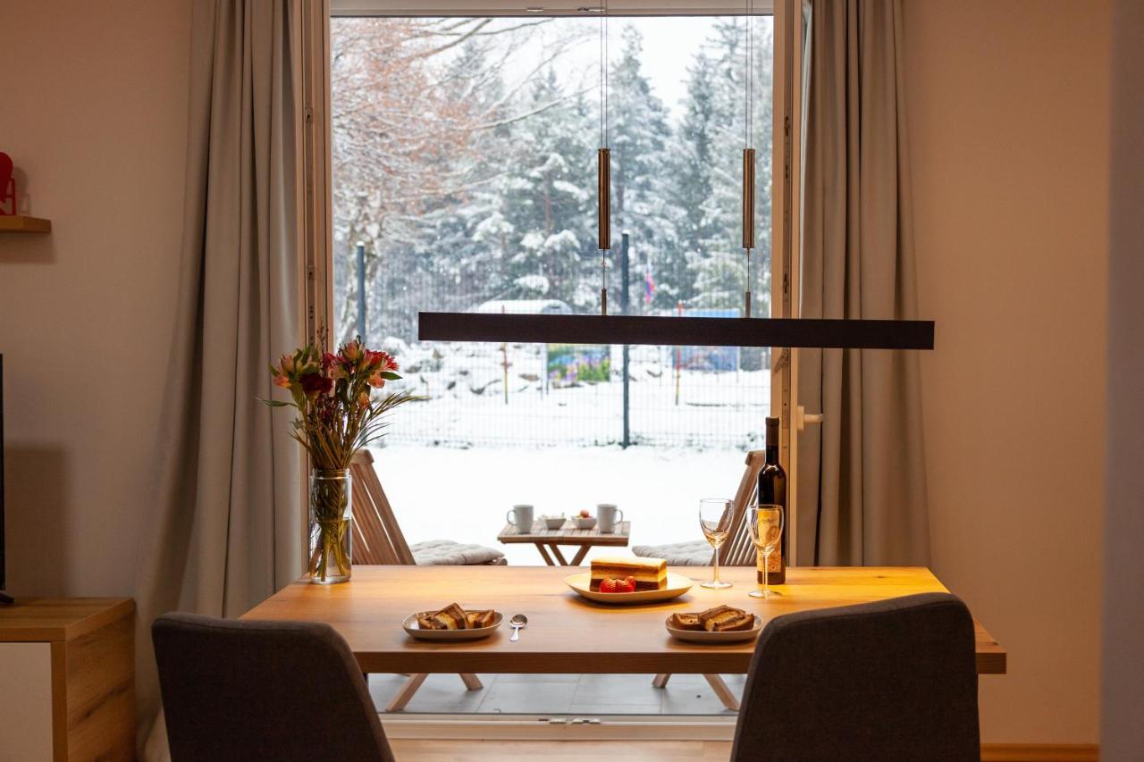 Chic Apartments With Balcony And Spa In Mojstrana Exterior foto